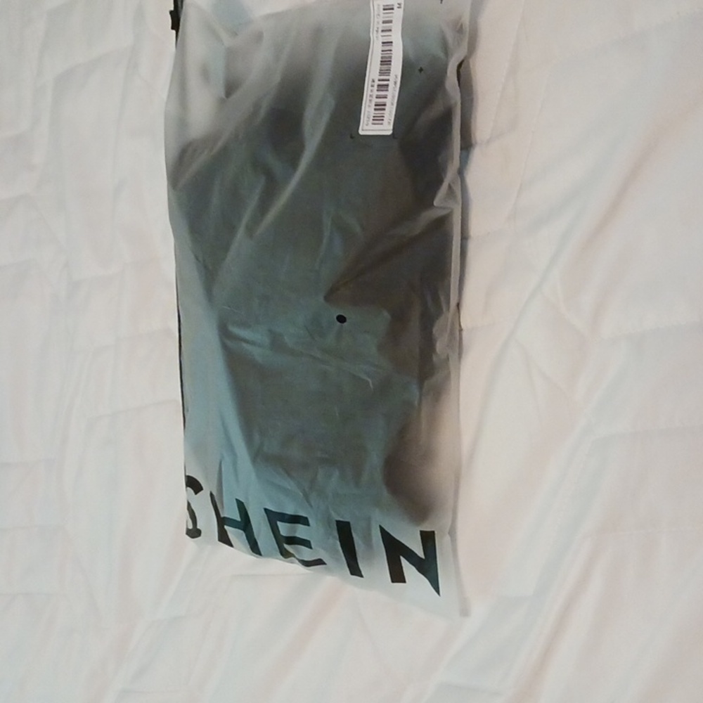 Shein workout set - Picture 4 of 4